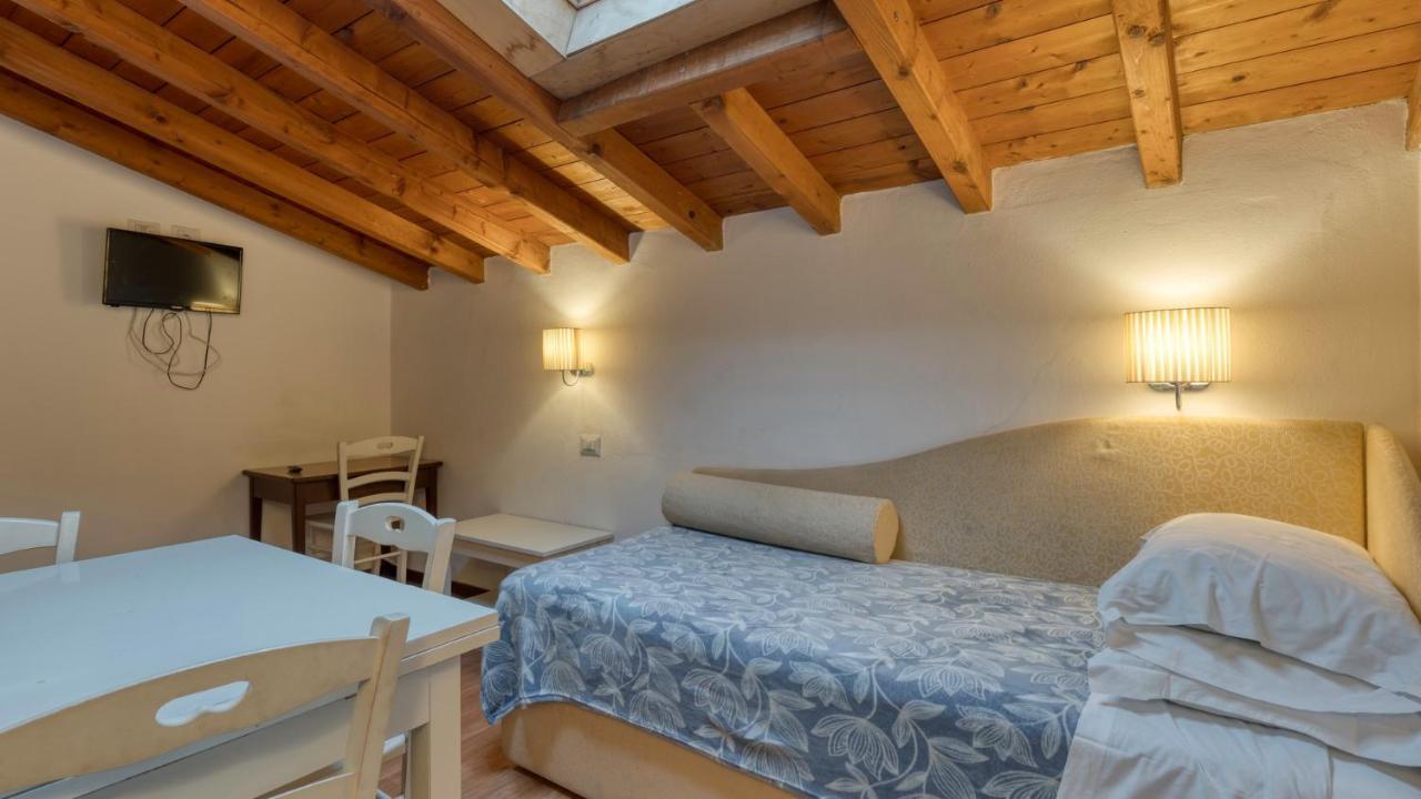 Bed and Breakfast Cascina Volta Brescia Exterior foto