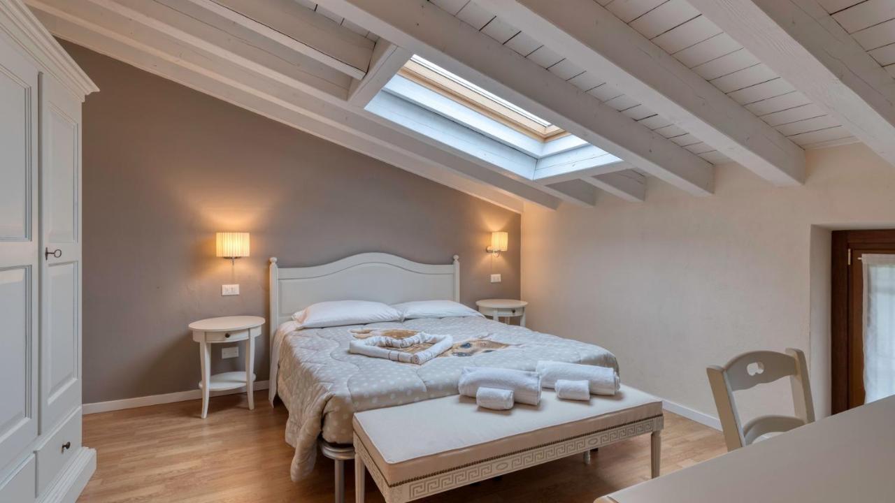 Bed and Breakfast Cascina Volta Brescia Exterior foto