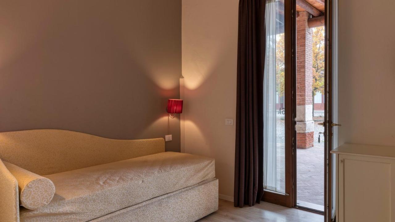 Bed and Breakfast Cascina Volta Brescia Exterior foto