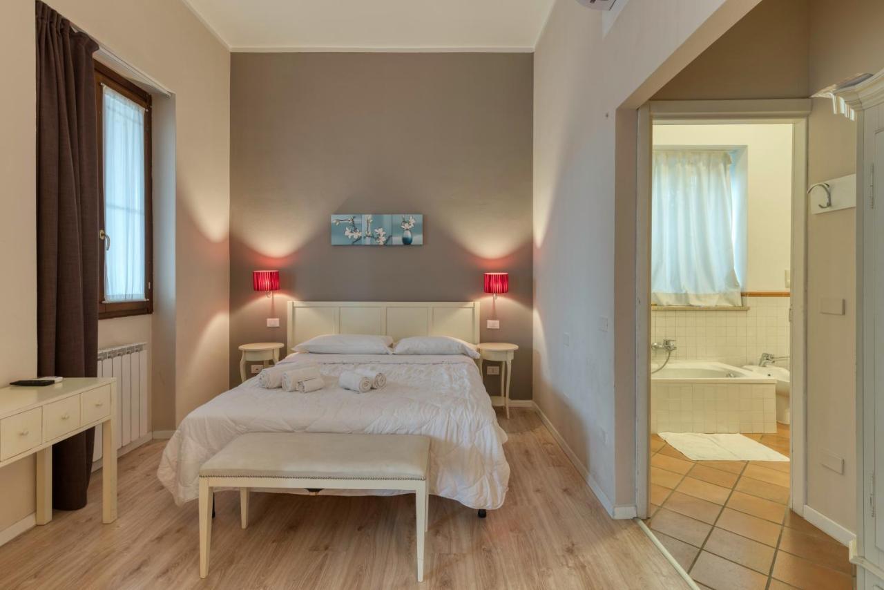 Bed and Breakfast Cascina Volta Brescia Exterior foto