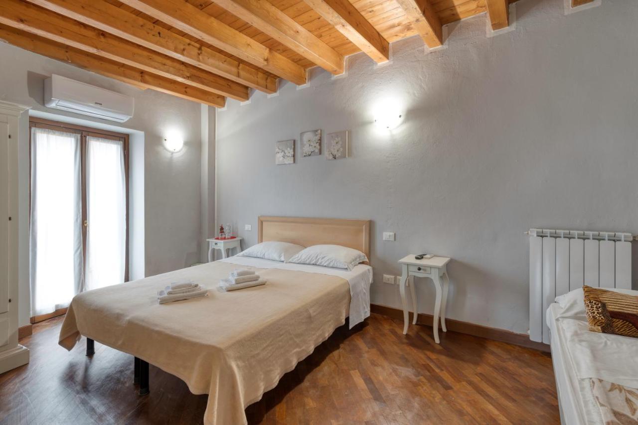 Bed and Breakfast Cascina Volta Brescia Exterior foto