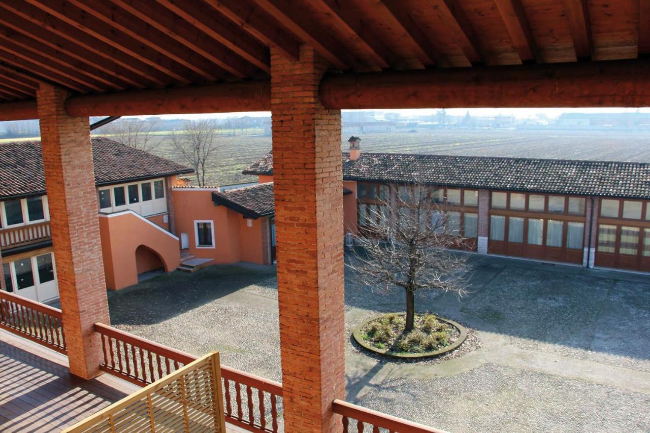 Bed and Breakfast Cascina Volta Brescia Exterior foto