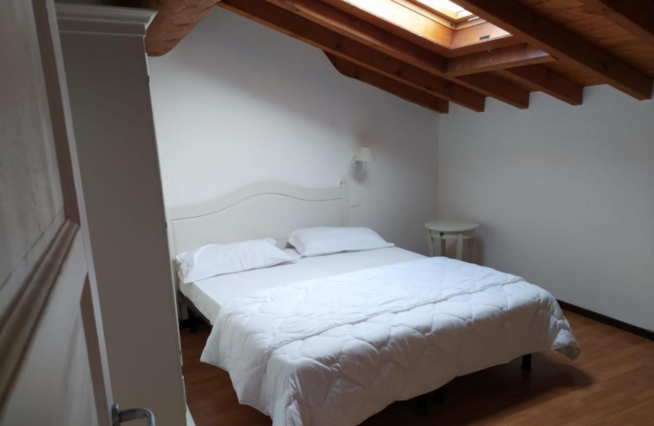 Bed and Breakfast Cascina Volta Brescia Exterior foto